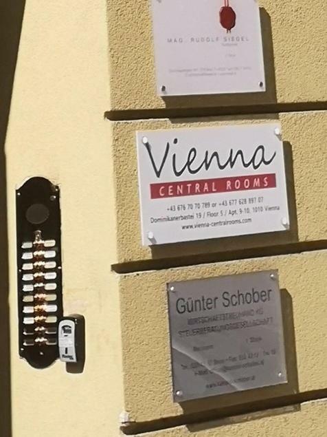 Vienna Central Rooms